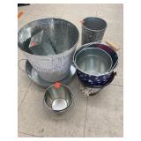 9 Ct. Metal Pails