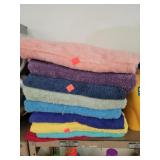 Lot of 9 Bath Towels