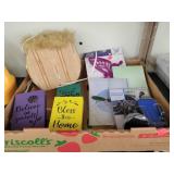 Flat of Home Decor/Phone Car Mount Etc