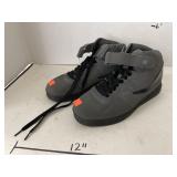 Fila Shoes (Size 7.5)