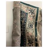 Area Rug Approx 10 x 8 ft