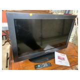 31 inch Sanyo Flat Screen TV w/Remote