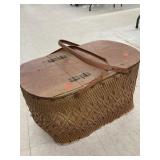 Redmon? Vntg. Picnic Basket