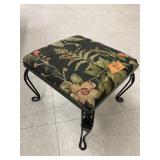 Approx 9.5 Inch Tall Vntg Stool