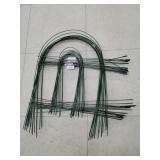 17 Pieces of Metal Flower Garden Fencing