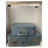 2 Ct Matching Vntg Suitcases W/Keys