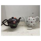 2 ct. - Vintage Teapots