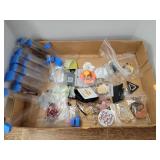 Flat of Jewelry/Buttons & Misc