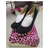 Ladies Suede High Heels  Sz 6