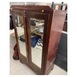 Vntg Wooden Mirrored Cabinet w/shelving