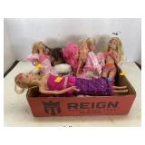 Group Lot Barbies & Clothes