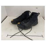 Under Armour Shoes (Size 8)