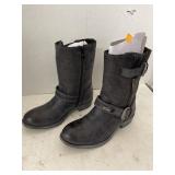 Very Volatile Vernon Women