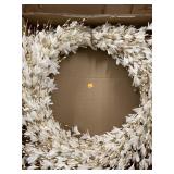Vntg White Wreath