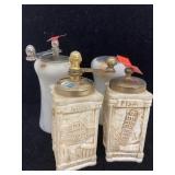 2 Ct Unique Vntg Pepper and Salt Shakers