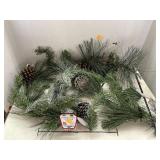 Deluxe Lighted Garland (6ft)