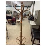Vantage Coat Rack / Hall Tree