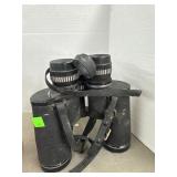 Vntg Binoculars