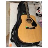 Yamaha Guitar, Damaged in Back