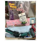 Costume, Luggage Scale, Misc