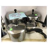 4 Farberware Pots with Lids