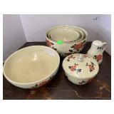 Hallï¿½s 6 Pieces of Matching Dishes, Medium Mixing