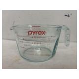 Pyrex Glass Measuring Cup