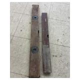 2 Wooden Levels