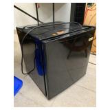 Magic Chef Mini Fridge, Gets Cold