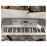 Yamaha Keyboard, Turns On