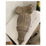 Hanging wall decor - not heavy