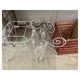 3 Metal stands and wooden box