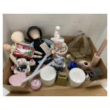 Amish Dolls, candles, Decor