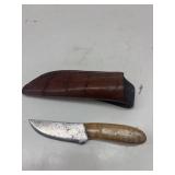 Knife w/ Sheath