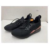 Womenï¿½s Puma shoes Sz 7
