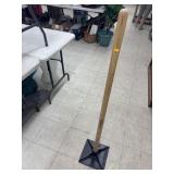 Truper branded dirt tamper featuring a heavy-duty