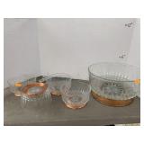 5cnt Bowls, Metal stand broken on one