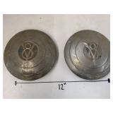 2cnt Vntg V8 Hubcaps