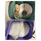 2 Totes w/ Glass Shades