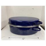 Blue enamel roaster with lid