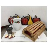 Kitchen decor, pitcher, trap w/ plush lobsters