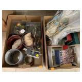 2 boxes of decor