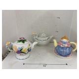 Tea pots (Hall has infuser inside)