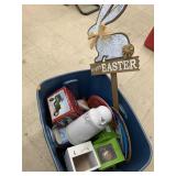 Tote of Corning Thermique, Tractor Toy, Misc