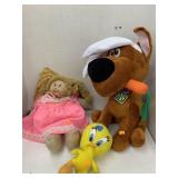 Cabbage Patch Kid, Scooby doo, Tweety Bird