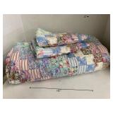 Floral Quilt and 2 Pillow Cases