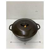 Lodge cast iron Dutch oven & lid