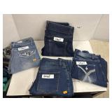 4 cnt Jeans - size small