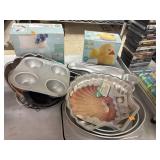 Cake / Baking Pans Lot