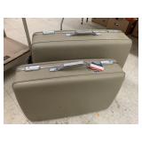 2cnt American tourister Suitcases
